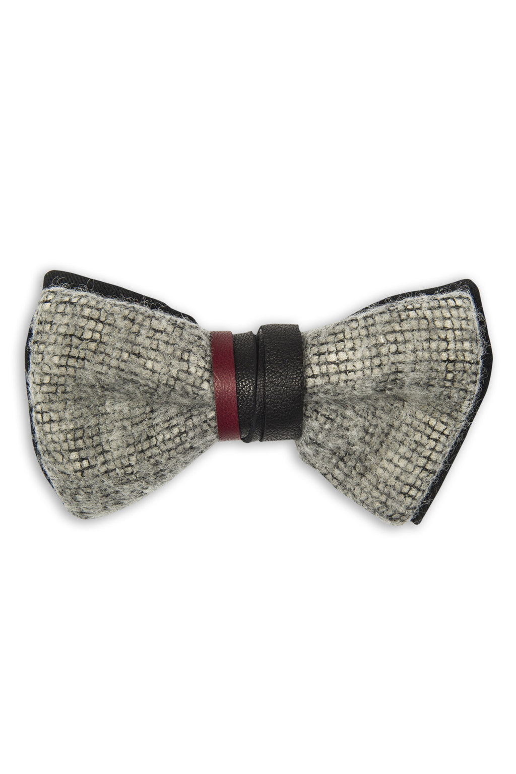 Handmade imported mohair bow tie with leather - Noeud papillon mohair importé et cuir